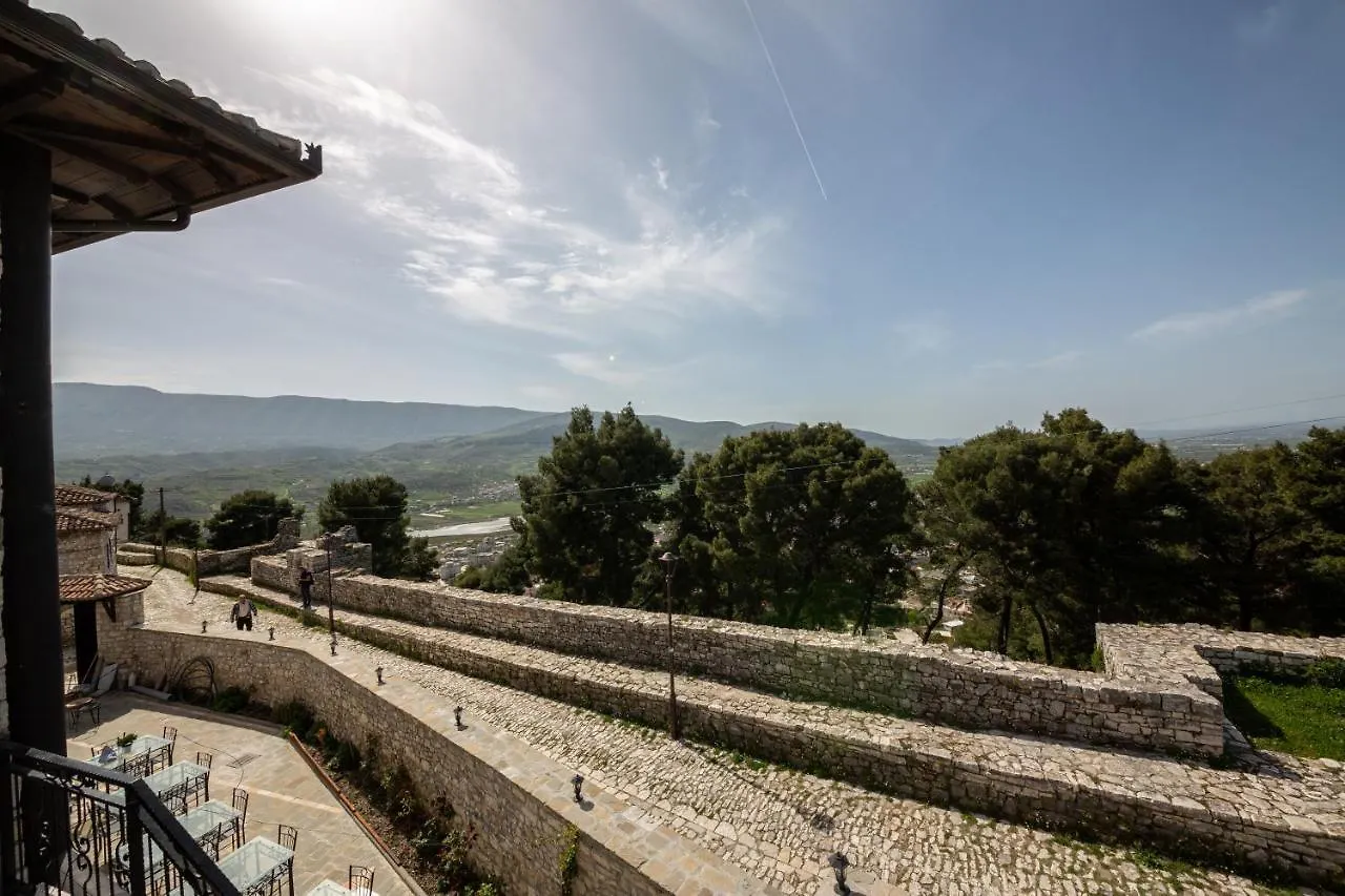 Berati Castle Hotel Albanië